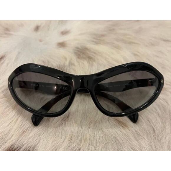 Prada SPR 05N Black Oval Sunglasses 1AB-3M1 Made in Italy w/ Case Authentic - Picture 2 of 14